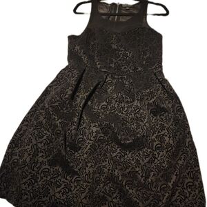 Black Damask Velvet Dress With Sweetheart Neckline. Gorgeous Fit!